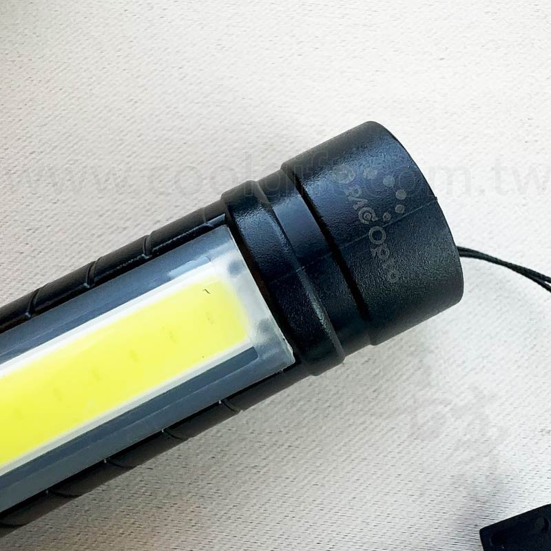客製充電式手電筒